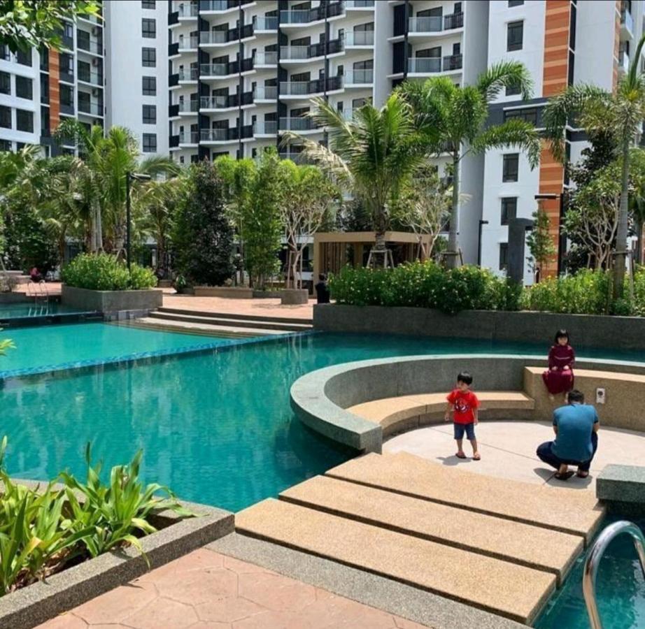 Timurbay Seafront Residence By Hardinahomes Kuantan Exteriér fotografie